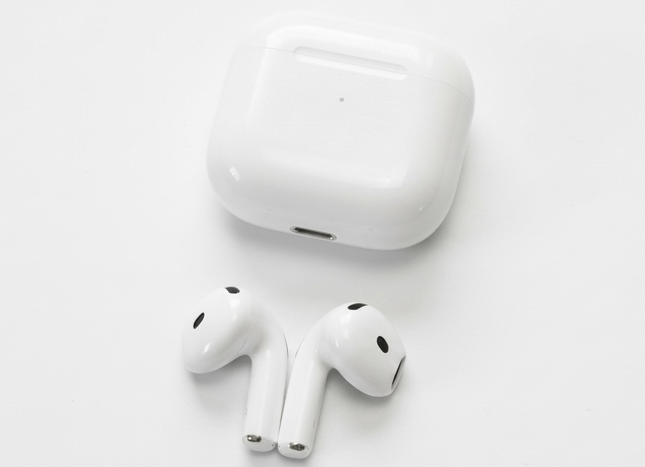 AirPods repairable feature